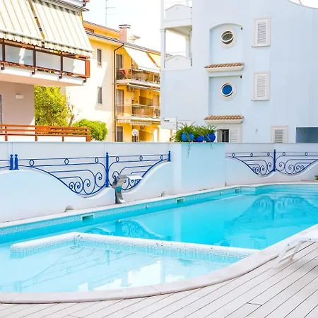 Abruzzo 公寓式酒店 4*