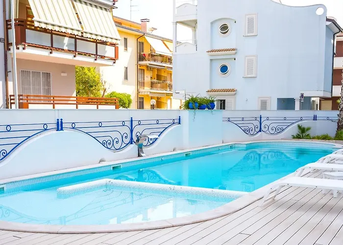 Residence Abruzzo Resort Aparthotel 4*